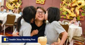As refeições do Dia das Mães de Hong Kong mudam de banquetes tradicionais para refeições casuais.