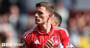 Nottingham Forest: O personagem de Elliott Anderson é mostrado após a morte de sua mãe.