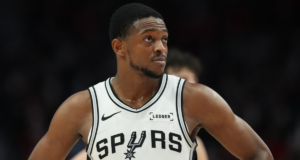 Lesão de De’Aaron Fox: Por que os Spurs estão sem o armador All-Star no jogo 1 contra o Thunder