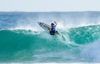 Um barril de diversão com Gilmore estrelando Snapper Rocks