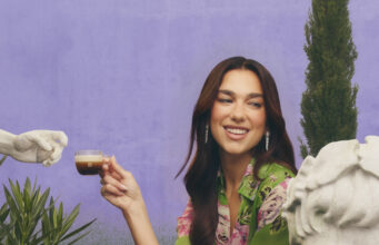 George Clooney abre espaço para Dua Lipa no balcão da Nespresso