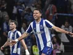 Farioli e de Young sagra-se campeão com o Porto Podolski vence a Taça da Polónia com o namorado de infância.