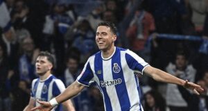 Farioli e de Young sagra-se campeão com o Porto Podolski vence a Taça da Polónia com o namorado de infância.