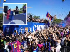 Lamine Yamal zomba do Real Madrid comemorando com o Barça e Frenkie de Jong se diverte em ônibus aberto.