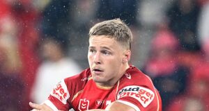 Max Plath inicia o relato do Estado de Origem Queensland Maroons