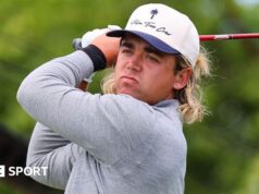 Garrick Hugo se separa do caddie depois de chegar atrasado e ser eliminado do US PGA.