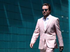 Alonso estabelece prazo para decisão sobre o futuro da F1 à medida que as negociações sobre aposentadoria se intensificam
