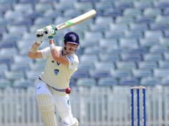 Don the man: Hughes é o teste de Sussex depois do século