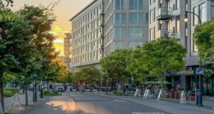 ‘Amigável para pedestres’: Vancouver bloqueia temporariamente veículos de parte do Waterfront Way