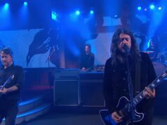 Assista ao Foo Fighters cantando a música rock “Window” em “Colbert”