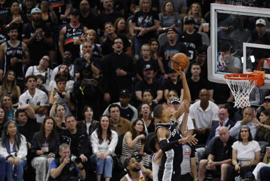Spurs apresentam Ass-Kicking e Force Game 7