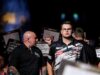 Van Veen está buscando os pontos que precisa contra Rock e Van Gerwen continua em boa forma?