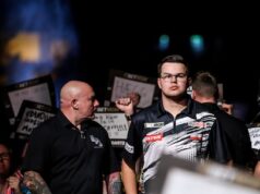 Van Veen está buscando os pontos que precisa contra Rock e Van Gerwen continua em boa forma?