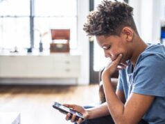 Meta postou um blog sobre relacionamentos lésbicos, provando que suas prioridades estavam totalmente erradas