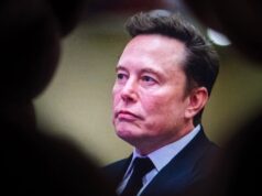 Um juiz dos EUA disse a Musk para ficar “perto”. Ele voou para a China.