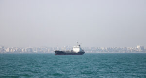 Irã-EUA Confrontos com navios de guerra acusados de ataque no Estreito de Ormuz | Guerra EUA-Israel contra o Irã