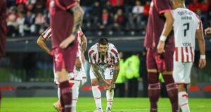 Instituto eliminou Lanús em partida polêmica da arbitragem: 4 cartões vermelhos e pouco futebol