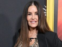 A supermodelo Janice Dickinson revelou uma grande transformação facelift aos 71 anos