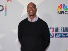 Jason Collins, o primeiro jogador assumidamente gay da NBA, morreu de câncer no cérebro aos 47 anos