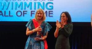 COI Prez Kirsty Coventry esclarece comentários sobre remuneração de atletas