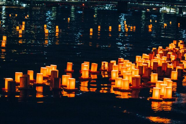 lanterns-atul-vinayak-unsplash.jpg