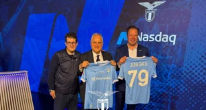 Diretor sênior da Nasdaq viaja a Roma para apoiar a Lazio contra a Inter de Milão