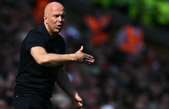Podcast de futebol | ‘Jordi Cruyff deveria pelo menos ligar para Arne Slot’