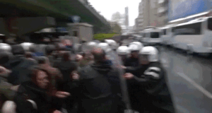 Os protestos do Primeiro de Maio combinam raiva trabalhista e geopolítica em todo o mundo
