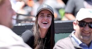 Caitlin Clark se atualizou no jogo dos Giants antes de um confronto acirrado com Fever-Valkyries na Bay Area