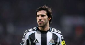 Manchester United está interessado em Sandro Tonali após contratar Ederson