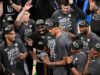 Os Spurs surpreenderam o Thunder e marcaram um confronto nas finais da NBA com os Knicks
