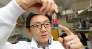 Cientistas acabam de encontrar uma maneira mais rápida e limpa de extrair lítio para baterias de veículos elétricos