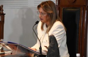 Norma Fuentes questionou as políticas de Miley e defendeu o equilíbrio fiscal do município