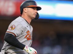 Pete Alonso serpenteia pelo trânsito Esmague um home run contra os Yankees no caminho de volta para Nova York.