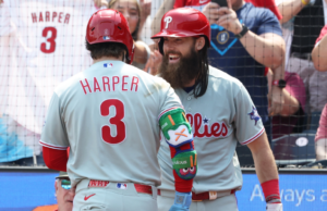 Phillies em brasa voltam a ultrapassar 0,500 após um início difícil na temporada de 2026 da MLB
