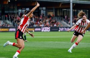O PSV Feminino supera FC Twente e Ajax com o primeiro título nacional da história do clube.