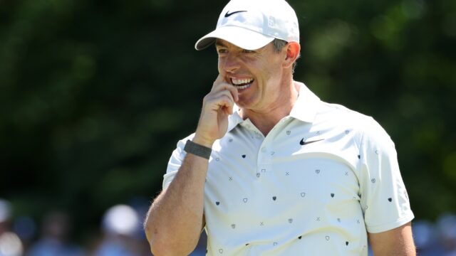 rory-mcilroy-northern-ireland-reacts-1081304660.jpg