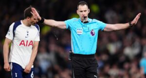 Roberto De Zerbi diz que os árbitros “não ficaram calmos” durante o empate do Tottenham com o Leeds, já que o pedido de pênalti tardio foi ignorado | Notícias de futebol