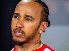 Lewis Hamilton: O piloto da Ferrari diz que ‘muita gente está tentando me aposentar’ enquanto confirma contrato até pelo menos 2027 | Notícias F1