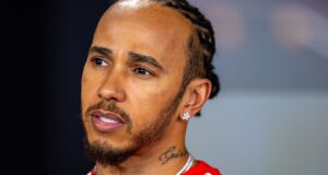 Lewis Hamilton: O piloto da Ferrari diz que ‘muita gente está tentando me aposentar’ enquanto confirma contrato até pelo menos 2027 | Notícias F1