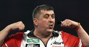 Aberto de dardos da Áustria: Mensur Suljovic avança para a segunda rodada com Michael Smith e Raymond van Barneveld saindo mais cedo | Notícias sobre dardos