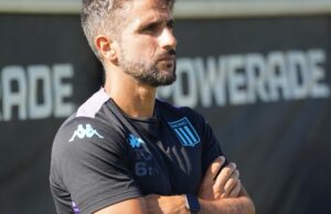 A academia demitiu um técnico das divisões inferiores por expressão violenta contra a arbitragem