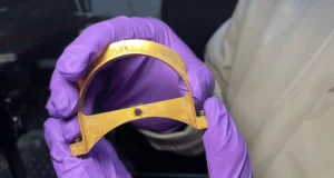 A descoberta de Stanford na computação quântica usa luz distorcida para operar sem resfriamento extremo