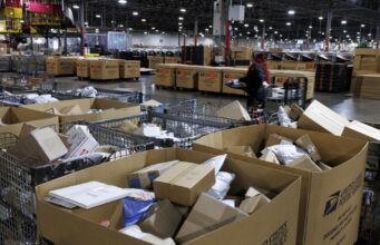 Mail-a-handgun: A administração Trump está pressionando para permitir o envio de armas de fogo via USPS