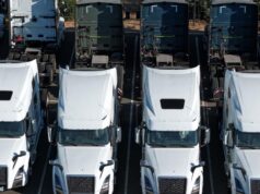 A Volvo pagou US$ 197 milhões depois que dispositivos de poluição ocultos foram descobertos em motores de caminhões na Califórnia