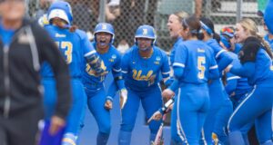 Softball da UCLA derrota Carolina do Sul e avança para superregional