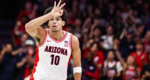 A estrela do Arizona, Koa Peat, toma sua próxima decisão de ficar ou sair com uma aparição instável no NBA Draft Combine