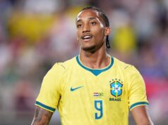 Do ponta-de-lança como o Barcelona quer o melhor 9 do Brasileirão