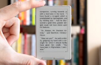 Alguns dos leitores de e-books do tamanho de cartões de crédito da Xteink estão perdendo seu maior recurso