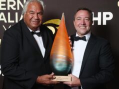 O astro do futebol criado por Cojones, Stephen Michael, ganha o gongo do Channel 7 Sports na premiação da Austrália Ocidental do Ano